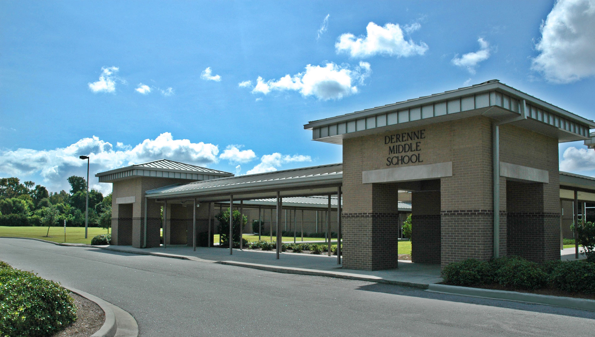 Cogdell & Mendrala Architects | George W. DeRenne Middle School